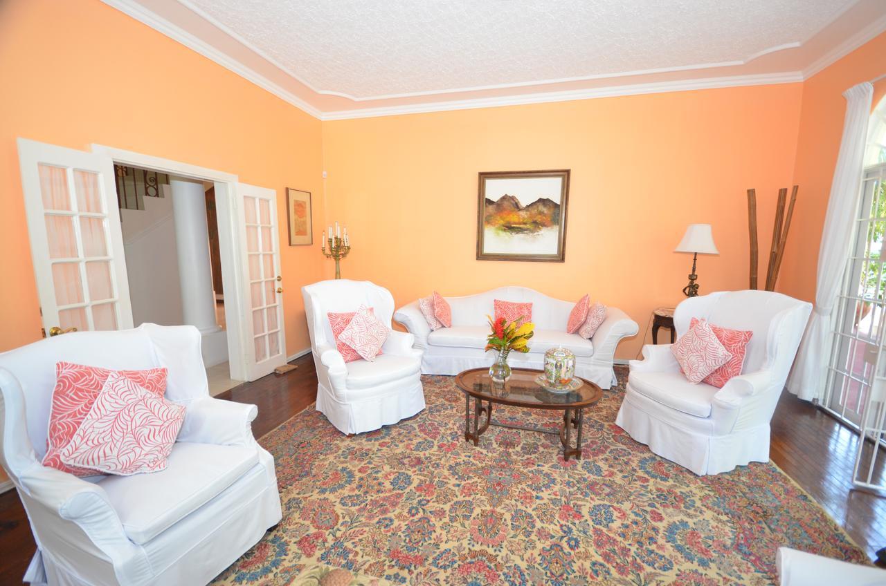 Summerhill Four Bedroom Villa מונטגו ביי מראה חיצוני תמונה