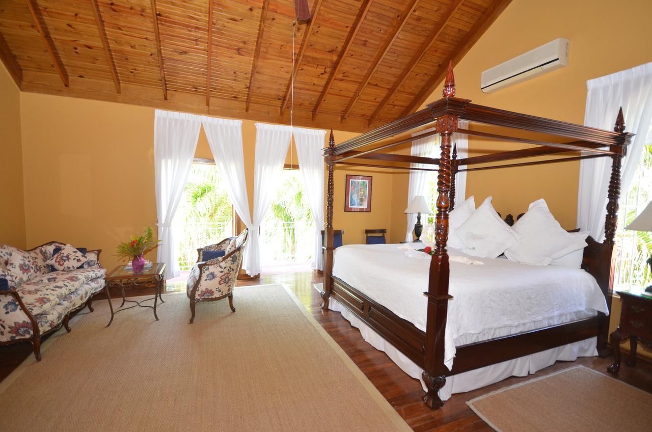 Summerhill Four Bedroom Villa מונטגו ביי מראה חיצוני תמונה